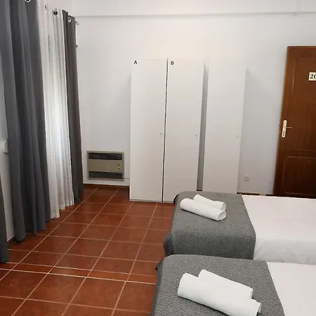 Hostal Host *