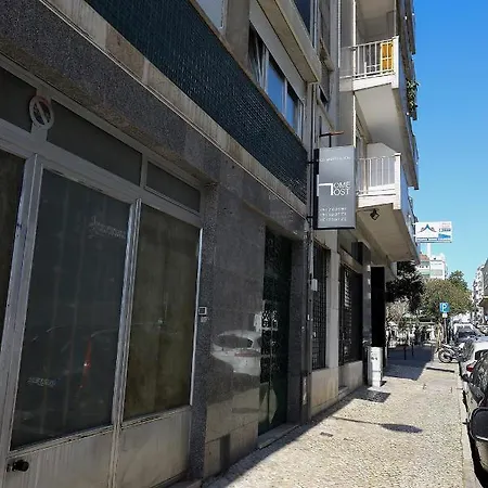 Host بيت شباب Lisboa