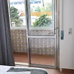 Host * Lisboa