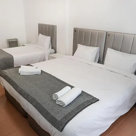 Host Hostal *