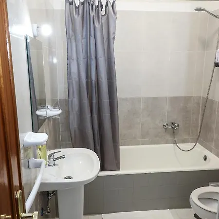Host Hostal Lisboa