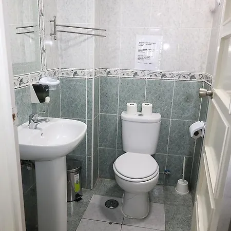 Host Hostal *